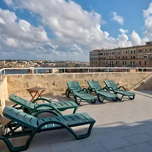 vallettastay-lucky-star-two-bedroom-apartment-303.qawrahotelsmalta.org/
