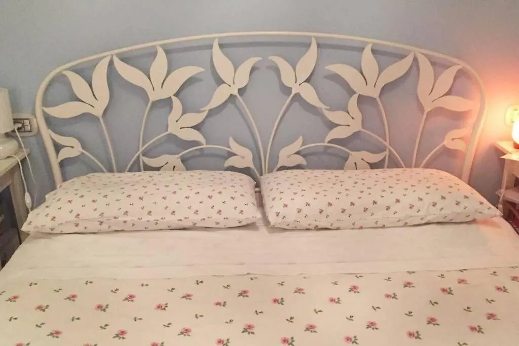 Apartment Squisito Appartamento In Stabile Vecchia Milano