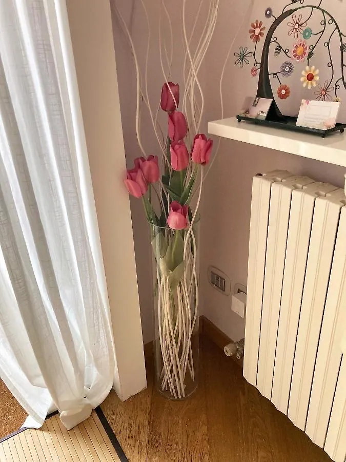 Apartment Squisito Appartamento In Stabile Vecchia Milano Italy