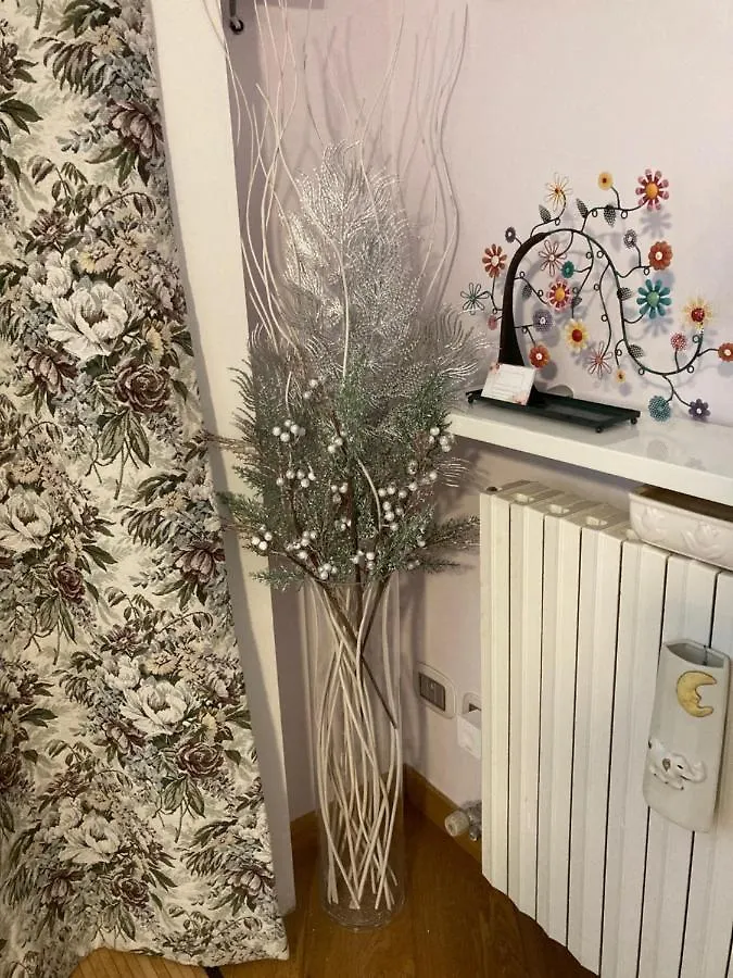 Squisito Appartamento In Stabile Vecchia Milano Italy